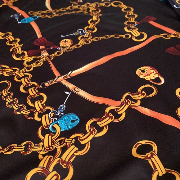 NWT “Two Hearts” Chainlink Print Top with Ruffles in Sleeves Size Plus 1X - Picture 3 of 14